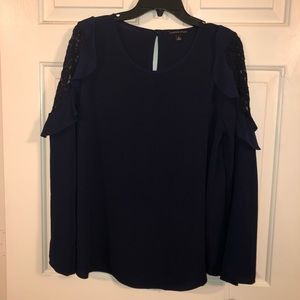 NWT!! Signature Studio cold shoulder (lace) top.
